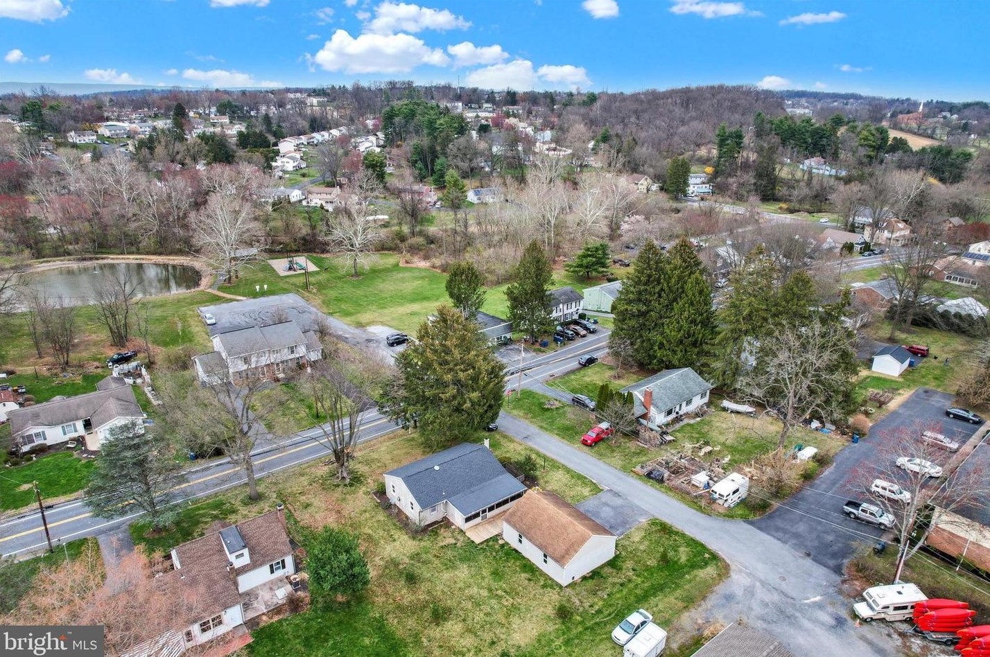 801 Grantham Rd, Grantham PA  17027-6600 exterior