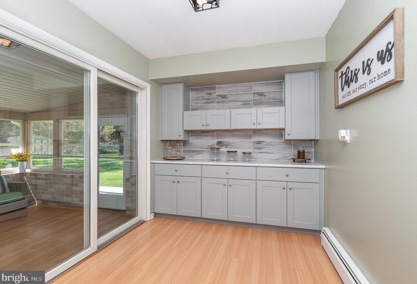 6407 Glenwood St, Navy Sup Dpt PA  17050-1912 exterior