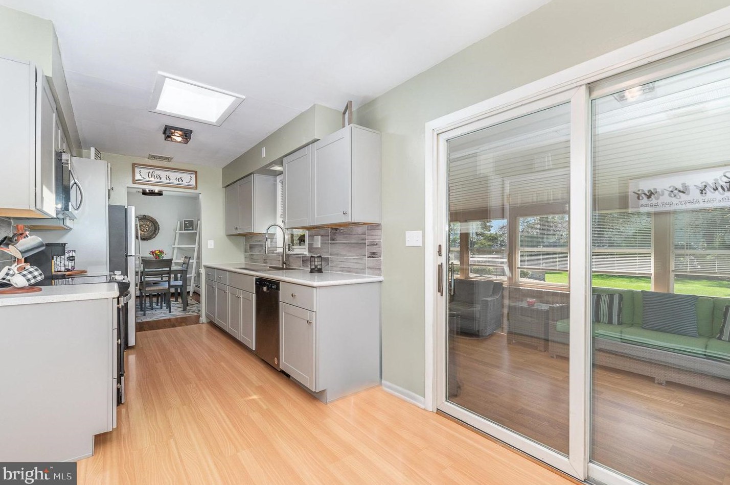 6407 Glenwood St, Navy Sup Dpt PA  17050-1912 exterior