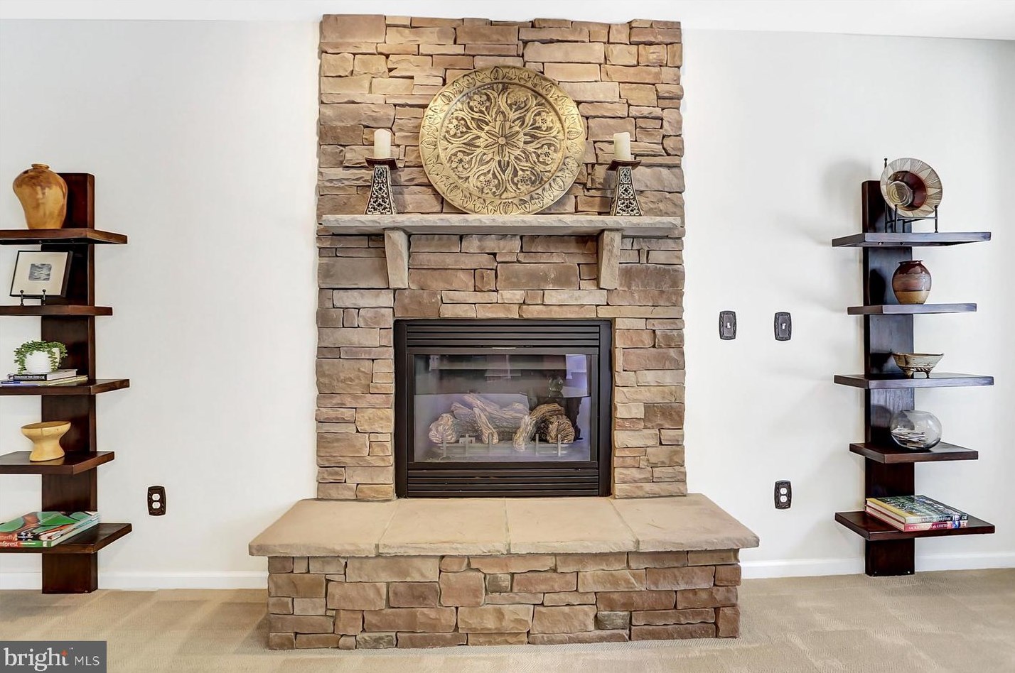 147 Warm Sunday Way, Navy Sup Dpt PA 17050-3802 exterior