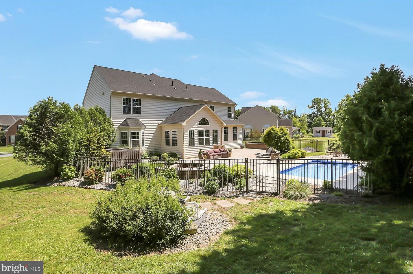 147 Warm Sunday Way, Navy Sup Dpt PA 17050-3802 exterior