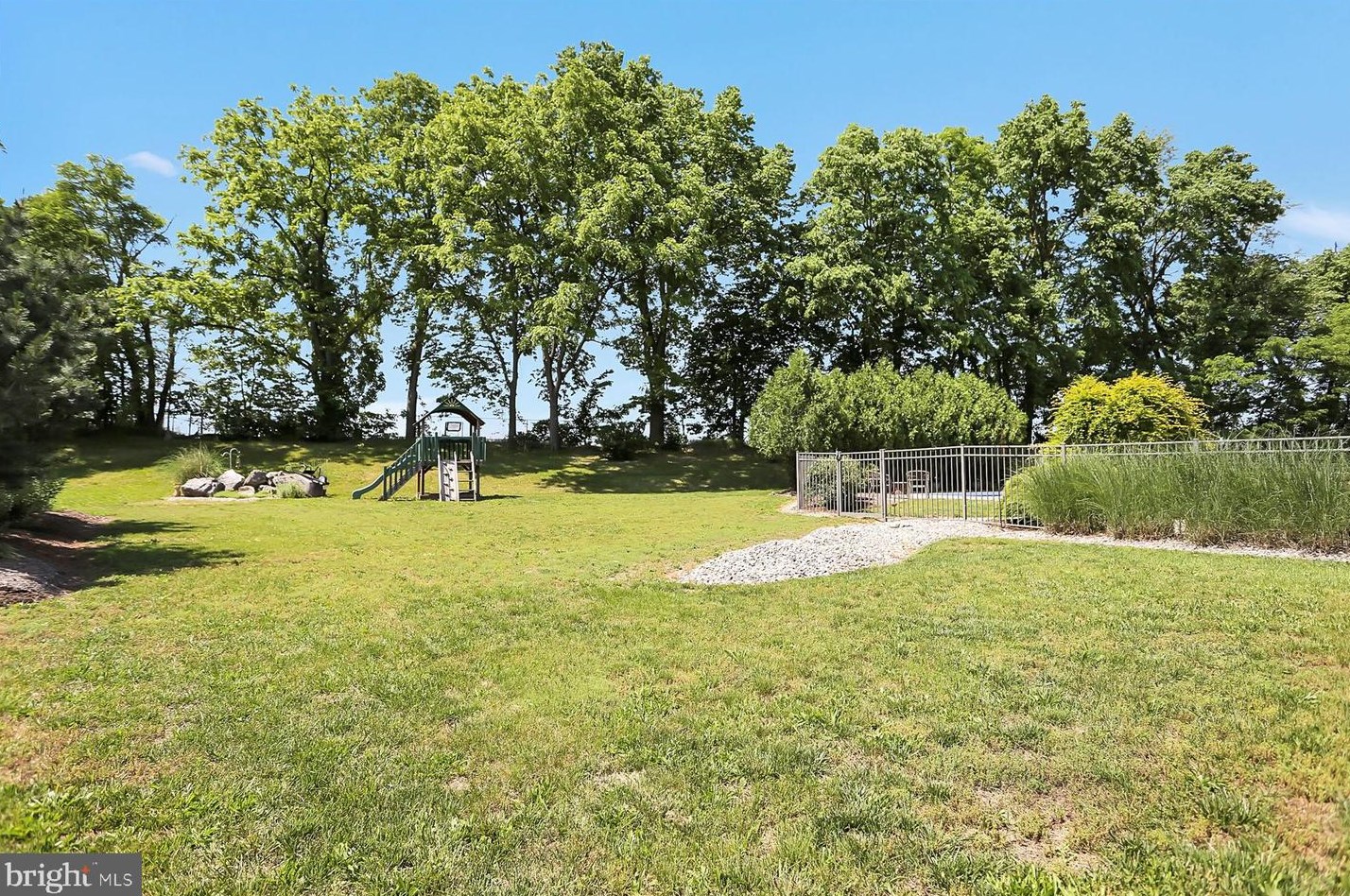 147 Warm Sunday Way, Navy Sup Dpt PA 17050-3802 exterior