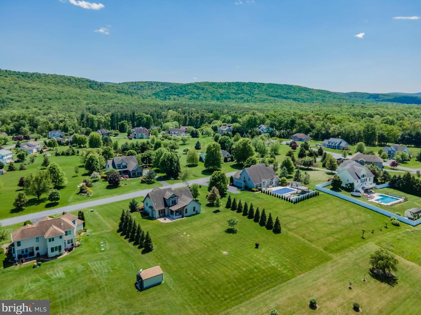 25 Morgan Dr, Carlisle PA  17015-7914 exterior