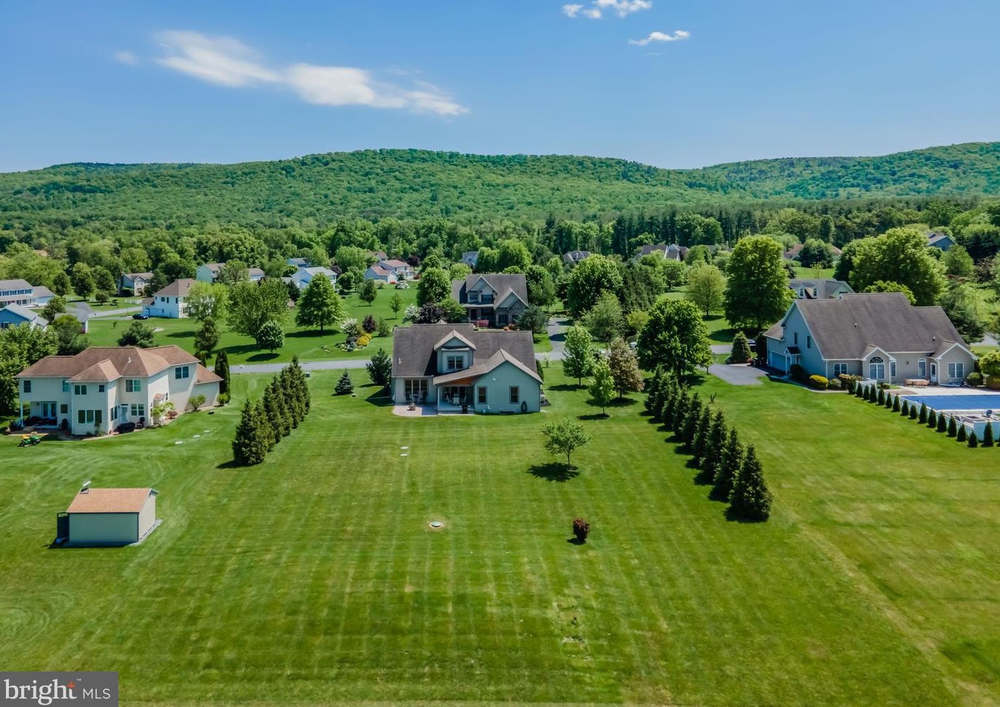 25 Morgan Dr, Carlisle PA  17015-7914 exterior