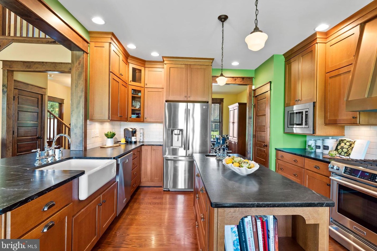 25 Morgan Dr, Carlisle PA  17015-7914 exterior