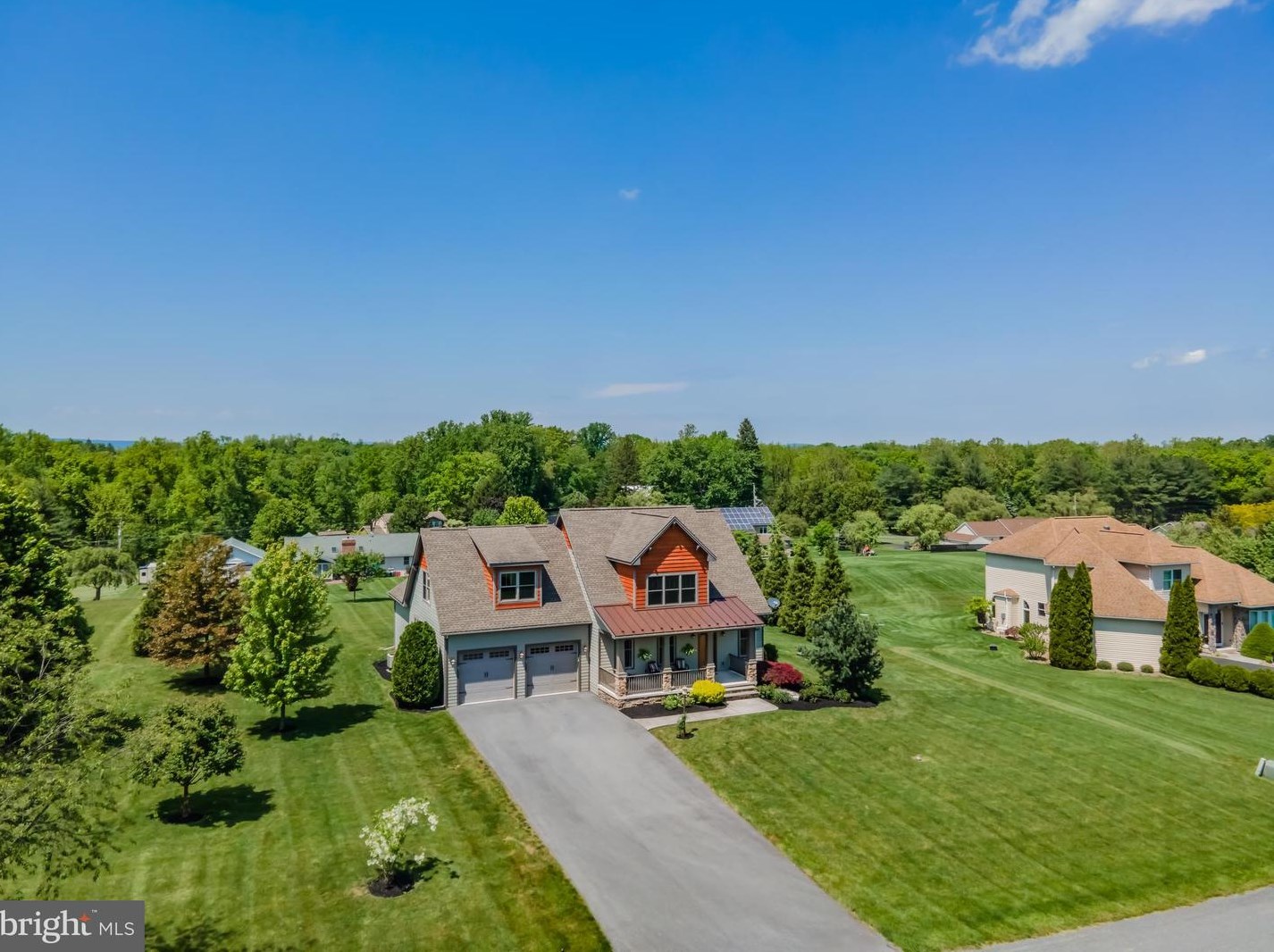 25 Morgan Dr, Carlisle PA  17015-7914 exterior