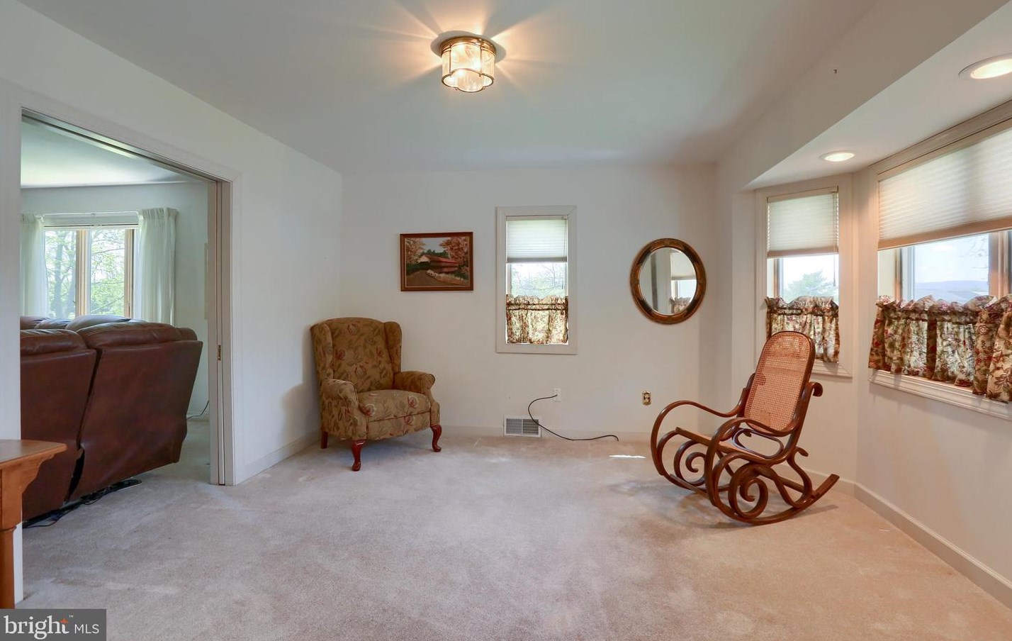 1207 Pheasant Dr, Carlisle PA 17013-1228 exterior