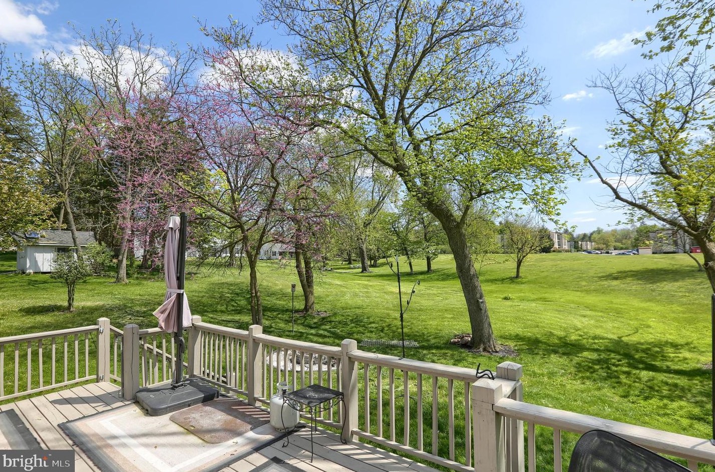 1207 Pheasant Dr, Carlisle PA 17013-1228 exterior