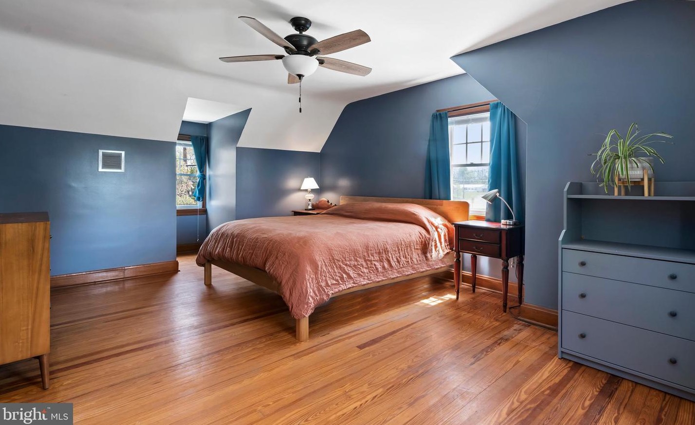 18 Meetinghouse Spg Rd, Carlisle PA  exterior