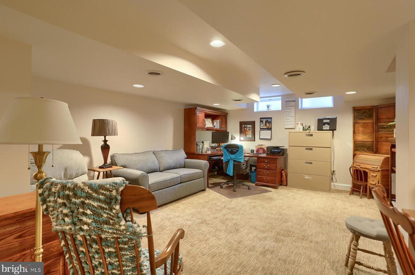 1333 Georgetown Cir, Carlisle PA  17013-3578 exterior