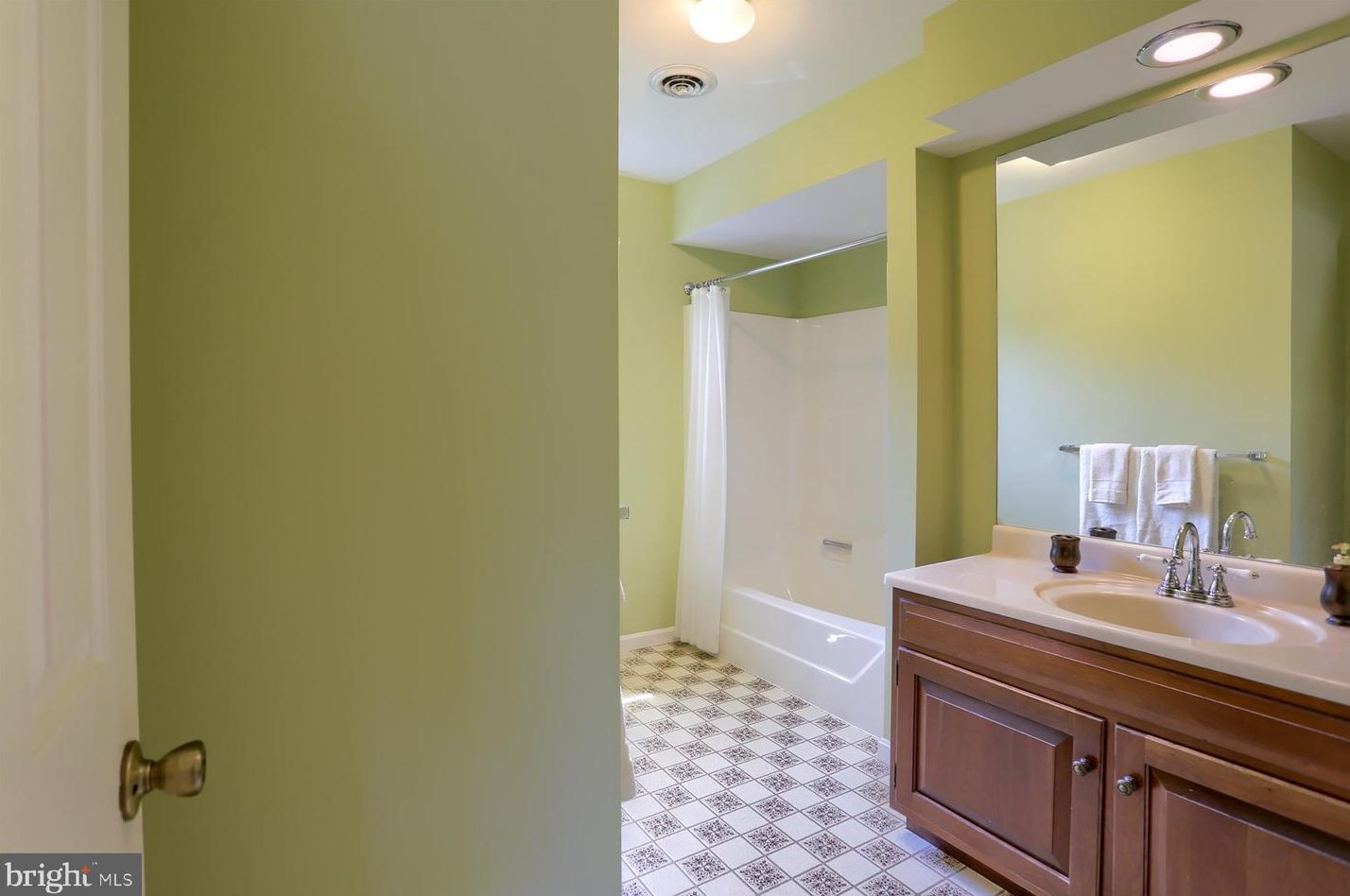 6116 Stephens Xing, Navy Sup Dpt PA 17050-2379 exterior