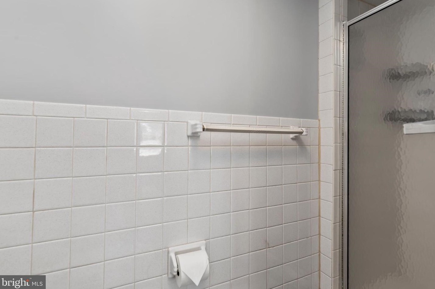 1902 Chatham Dr, Camp Hill PA  17011-5916 exterior