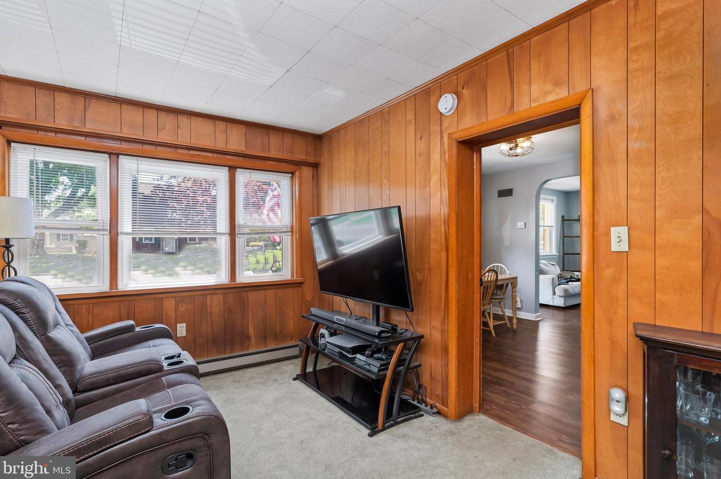 1902 Chatham Dr, Camp Hill PA  17011-5916 exterior