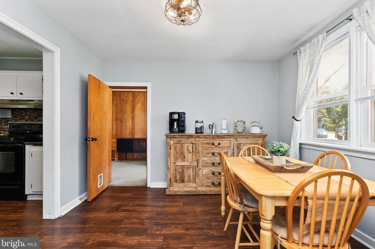 1902 Chatham Dr, Camp Hill PA  17011-5916 exterior