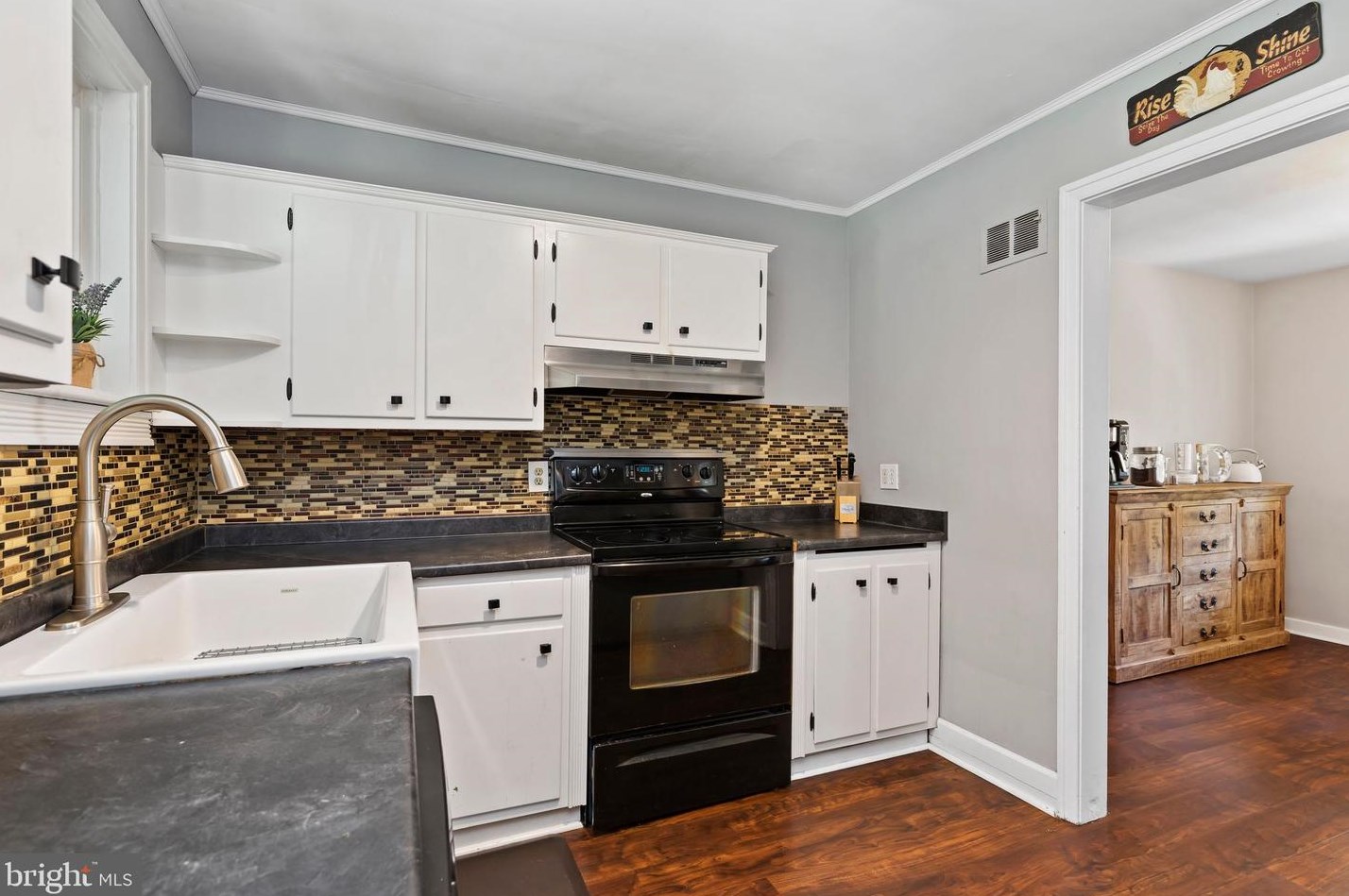 1902 Chatham Dr, Camp Hill PA  17011-5916 exterior