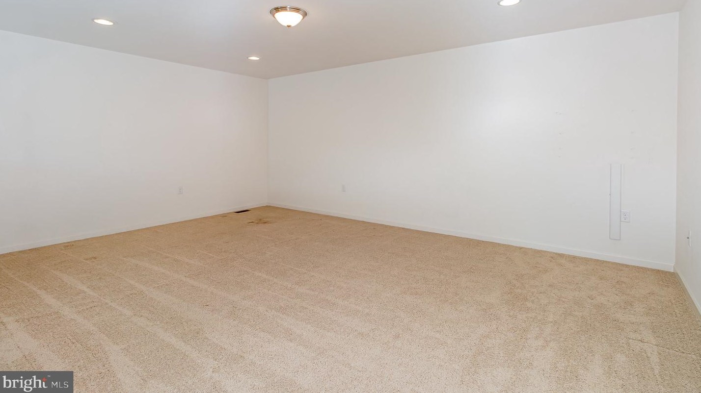 740 Westland Ct, Navy Sup Dpt PA  17055-8810 exterior