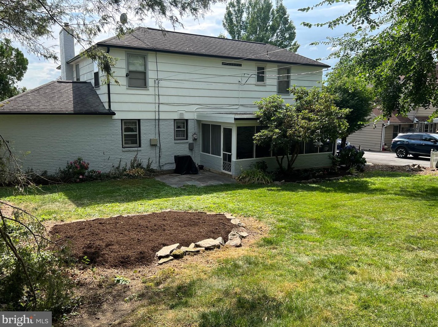 441 Country Club Rd, Camp Hill PA  17011-2113 exterior