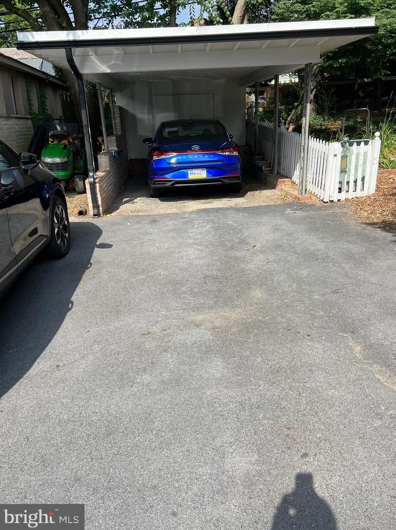 441 Country Club Rd, Camp Hill PA  17011-2113 exterior