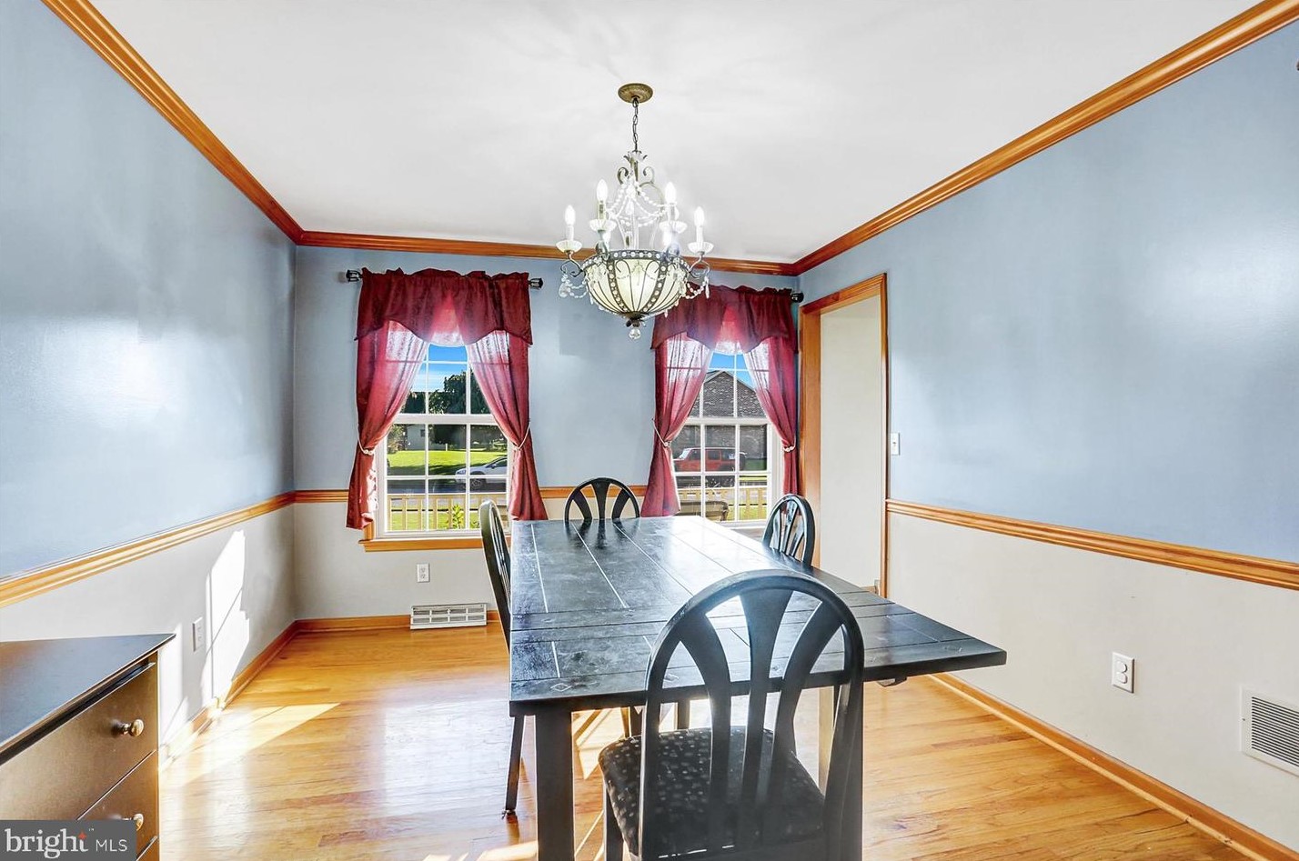 18 Arlington Dr, Carlisle PA 17015-3192 exterior