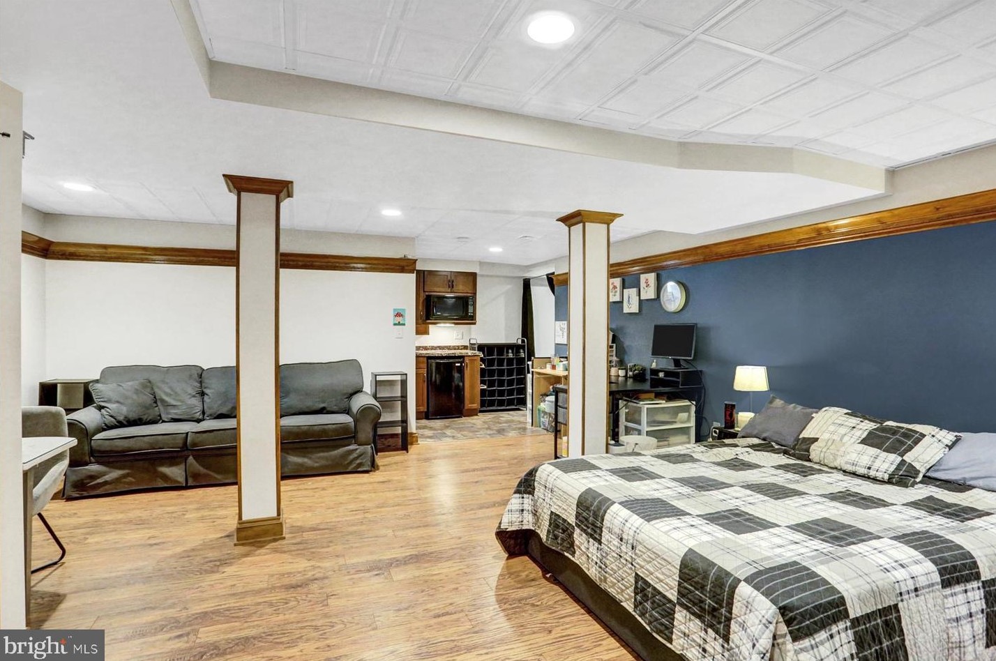 18 Arlington Dr, Carlisle PA 17015-3192 exterior