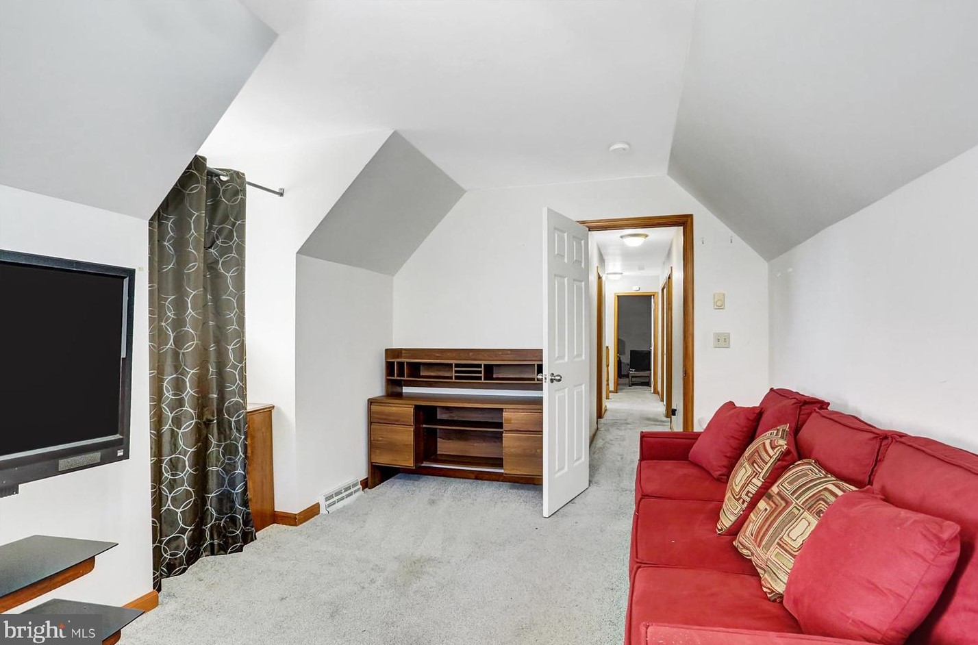 18 Arlington Dr, Carlisle PA 17015-3192 exterior