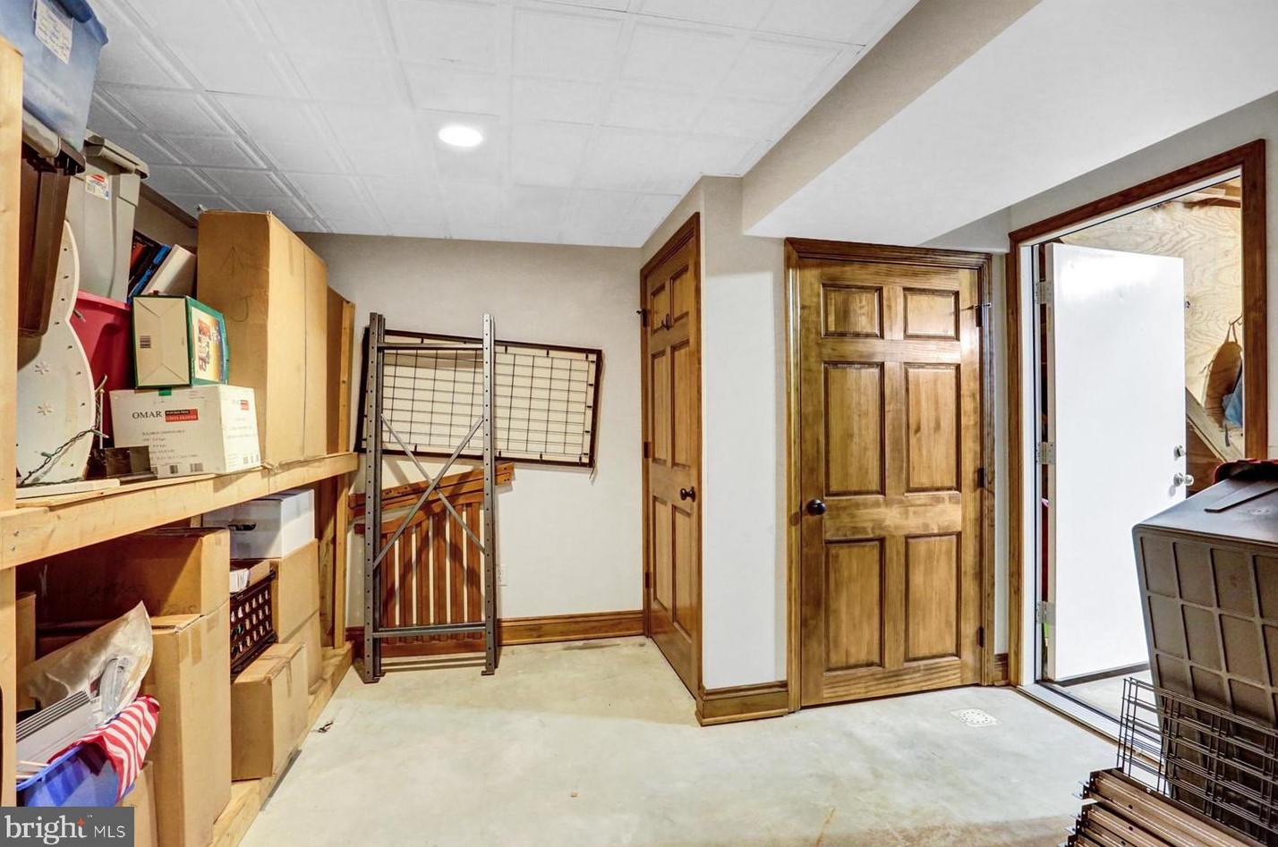 18 Arlington Dr, Carlisle PA 17015-3192 exterior