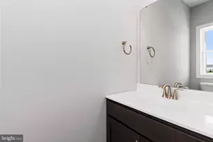 670 Brittany Dr, Mechanicsburg, PA 17055 - Photo 5