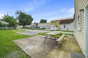 14 W Burd St, Shippensburg, PA 17257 - Photo 27