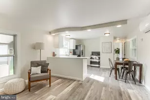 37 Creekside Ln, Carlisle, PA 17015 - Photo 3