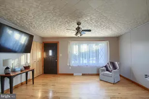 5404 Laurie Ln, Enola, PA 17025 - Photo 5