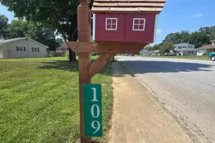 109 Sycamore Dr, Mount Holly Springs, PA 17065 - Photo 3