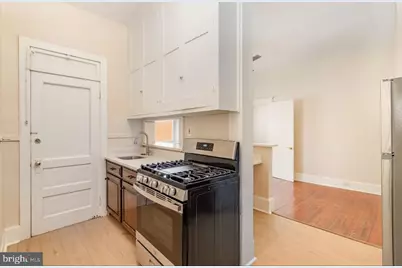 32 W High Street #APT 302, Carlisle, PA 17013 - Photo 3