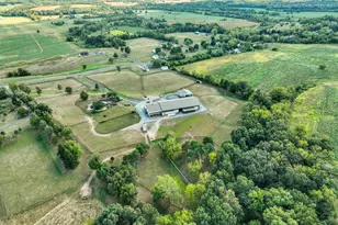 211 W Middlesex Dr, Carlisle, PA 17013 - Photo 5