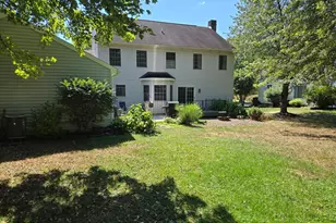 11 Laurel Oak, Boiling Springs, PA 17007 - Photo 3