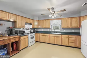 21 Skyport Rd, Mechanicsburg, PA 17050 - Photo 7