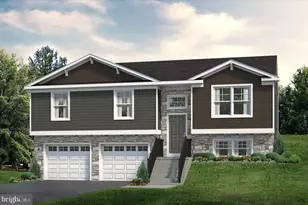 10 Cheltenham Ln, Carlisle, PA 17013 - Photo 1