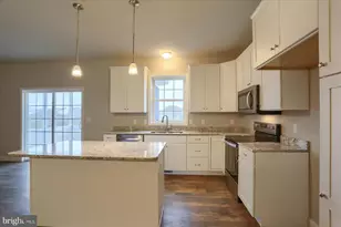 46 Bennington Wy, Carlisle, PA 17013 - Photo 3