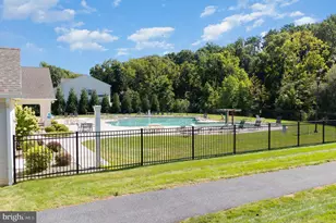 471 Nursery Dr N, Mechanicsburg, PA 17055 - Photo 25