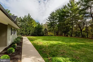 908 W Walnut St, Wormleysburg, PA 17043 - Photo 11