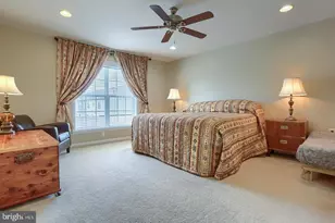 8 Meadow Creek Ln, Mechanicsburg, PA 17050 - Photo 13