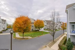 3030 Meridian Cmns, Mechanicsburg, PA 17055 - Photo 5