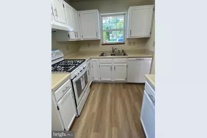 1052 Rebecca Street, Carlisle, PA 17013 - Photo 3