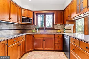 255 Hickory Rd, Carlisle, PA 17015 - Photo 9