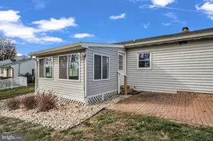 2714 E Rosegarden Blvd, Mechanicsburg, PA 17055 - Photo 17