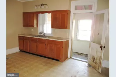 19 N Queen Street, Shippensburg, PA 17257 - Photo 11