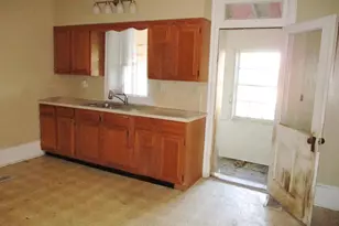 19 N Queen St, Shippensburg, PA 17257 - Photo 11