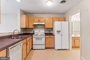 75 Courtyard Dr, Carlisle, PA 17013 - Photo 9