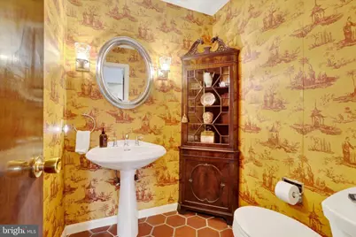 811 Michigan Avenue, Lemoyne, PA 17043 - Photo 9