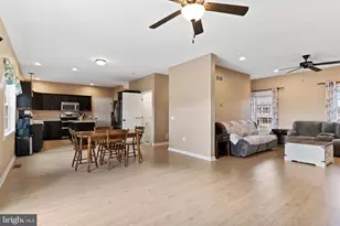 1110 Shannon Ln, Carlisle, PA 17013 - Photo 11