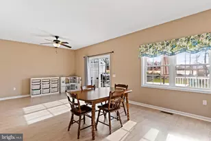 1110 Shannon Ln, Carlisle, PA 17013 - Photo 13